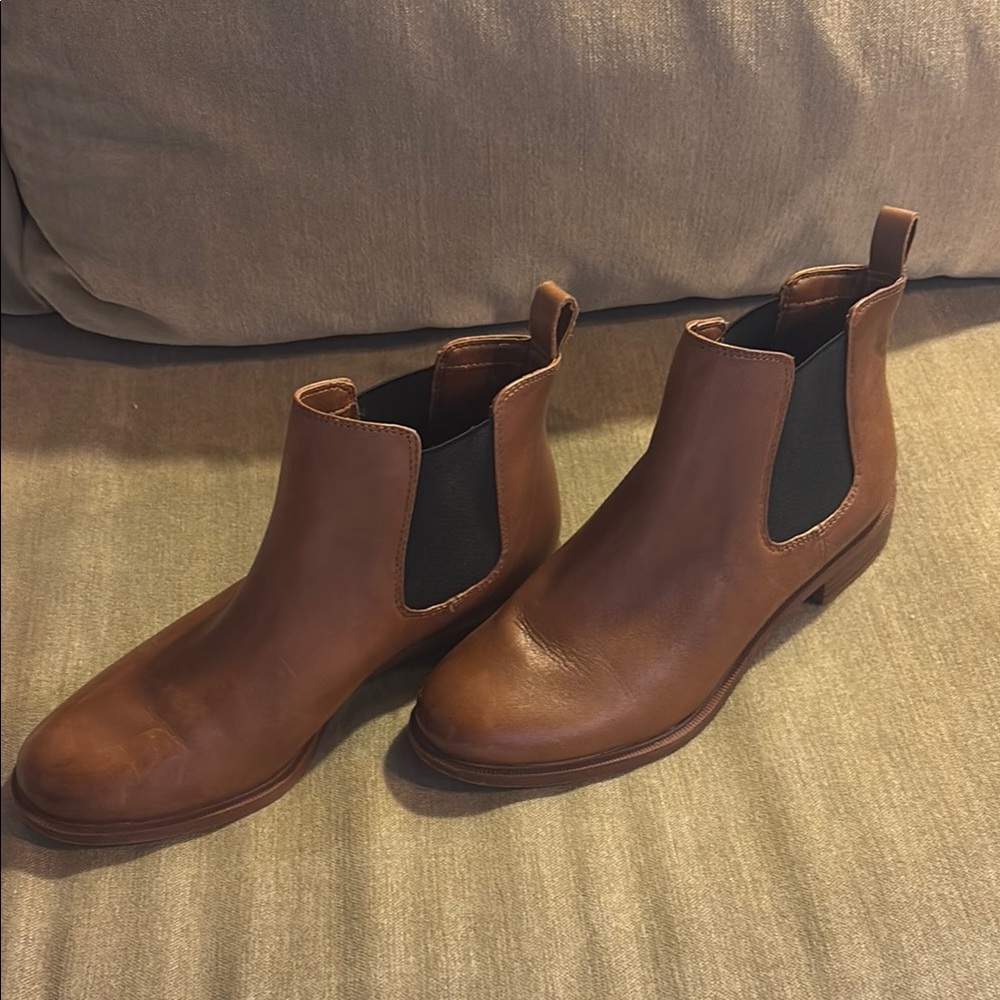Women’s Brown Chelsea Boots